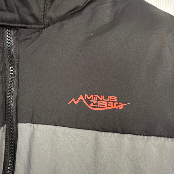 Minus Zero Boys Puffer Jacket | Size L (14/16) | Gray with Orange Lining - Picture 3 of 9